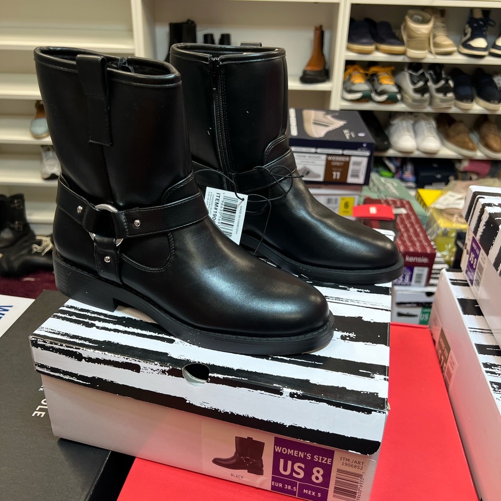 🔥🔥 BRAND NEW Dolce Vita Boots